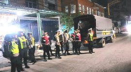 Anggota Polres Pasuruan saat gelar patroli (foto: ist)