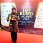 Direktur RSUD Grati, drg. Dyah Retno Lestari, M.Kes, Saat Terima Penghargaan (foto: ist)