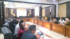 Rapat Kerja Pansus, DPRD Kabupaten Pasuruan, dengan Dinas Ketahanan Pangan dan Pertanian serta Disperindag (Dokumen Harianjatim.id)
