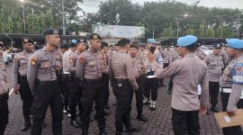 Bidpropam Polda Jatim, Saat Beri Pembinaan Kepada Anggota Polres Pasuruan (foto: ist)