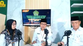 H. Syaikhul Hadi, Kakankemenag bersama H. Imron Muhadi, Kasi PHU, Dalam Pod Cast Kemenag Kabupaten Pasuruan 