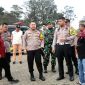 Kapolres Pasuruan AKBP Teddy Chandra, S.I.K., M.Si. lakukan pengecekan Pos Pengamanan Operasi Ketupat Semeru 2024. (Foto: ist)
