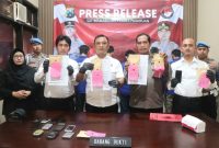 Konferensi Pers Polres Pasuruan, Ungkap Jaringan Pengedar Narkoba ( foto: ist)