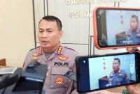 Kabidhumas Polda Jatim, Saat Release,  di Balai Wartawan, Bidhumas Polda Jatim ( foto: ist)
