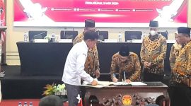 Ketua KPU Kabupaten Pasuruan, Zainul Faizin, Tetapkan Perolehan Kursi Partai Politik dan Calon Terpilih Anggota DPRD (dok.Harianjatim.id)