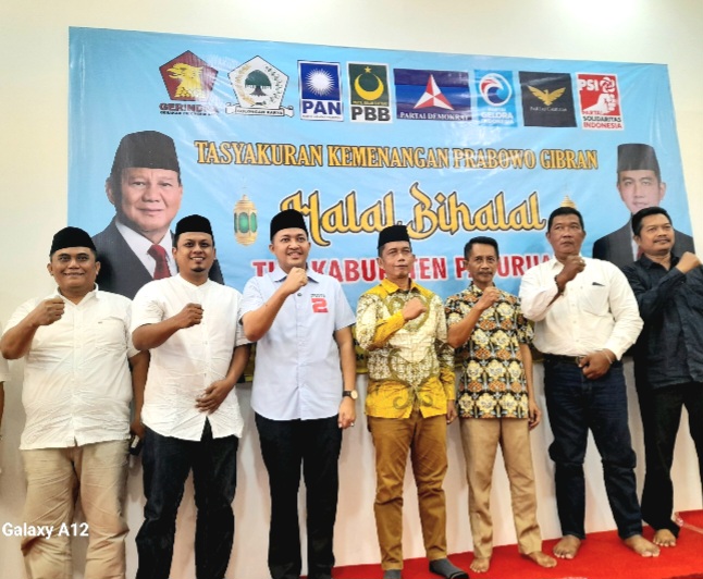 Rusdi Sutejo bersama TKD Kabupaten Pasuruan, Tim Pemenangan Prabowo-Gibran (dok. Harianjatim.id)