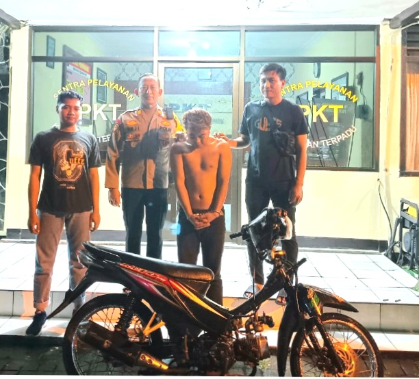 Jajaran Polsek Purwodadi, Saat Amankan Pelaku Ranmor (foto: ist)