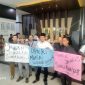 Ketua DPRD Kabupaten Pasuruan, Mas Dion bersama Ketua Komisi 1, Sugiarto,  saat menyambut aksi Demo di Gedung DPRD (Dok. Harianjatim.id)