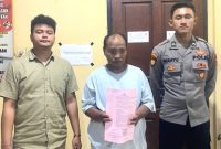 Sj (52thn), Pengedar sabu-sabu  asal Rembang, saat di amankan Petugas (foto: ist)