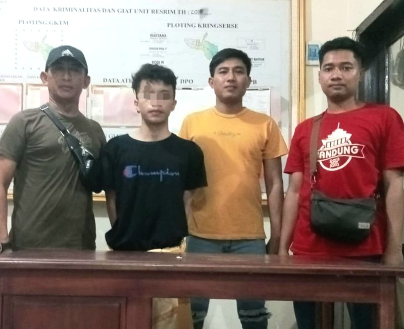 Tersangka DPO PS (20 thn), saat diamankan di Mapolsek Purwodadi (foto: ist)
