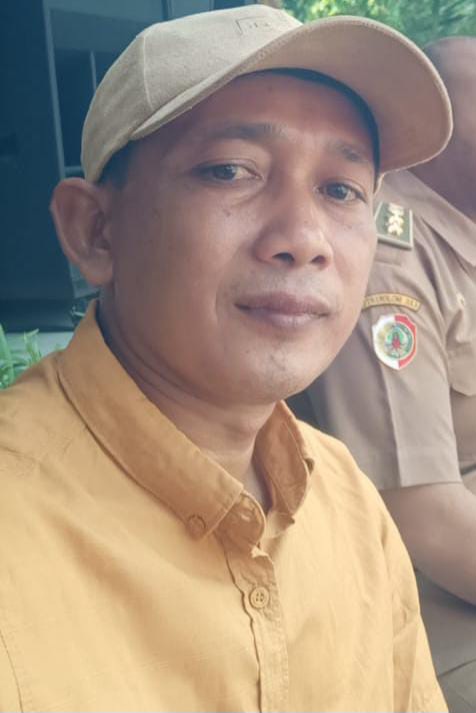 Roni Selaku Kades Punggul, Kecamatan  Dlanggu, Kabupaten Mojokerto (dok. Harianjatim.id)
