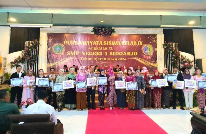 Purnawiyata Siswa Kelas IX, SMPN 4 Sidoarjo, Angkatan XL 2023/2024 (foto: ist)