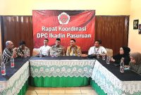 Rapat Koordinasi antar sesama pengurus beserta anggota DPC Ikadin Pasuruan (dok. Harianjatim.id)