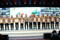 Kapolres Pasuruan, AKBP Teddy Chandra, Saat Terima Penghargaan Predikat Pelayanan Prima dan Pembangunan Zona Integritas Polri (foto: ist)