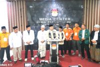 Pasangan Calon Bupati dan Wakil Bupati Kabupaten Pasuruan, Rusdi-Shobih saat sampaikan sambutan di ruang Media Center KPU Kabupaten Pasuruan (Dok.Harianjatim.id)