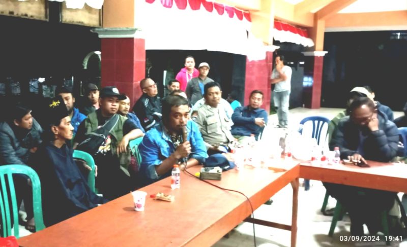 Suasana Mediasi antara Warga dan Pihak Tahura berakhir damai di Kelurahan Pencalukan Prigen (dok. Harianjatim.id)
