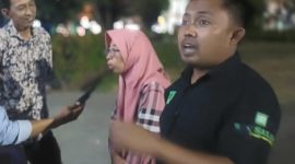 Ketua Barikade Gus Dur Pasuruan Raya,  Muslimin Saat soroti keadaan Alun-alun  yang nampak Amburadul (Dok. Harianjatim.id)