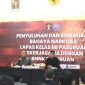Ka.KPLP Kelas IIB Pasuruan, Taufiqul Hidayatullah, Bersama Ka. BNNK Pasuruan AKBP. Erlang Dwi Permata, saat gelar Sosialisasi Bahaya Narkoba (foto: ist)