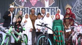 SD Maarif Jogosari, Pandaan menggelar Pawai, dalam .menyambut Hari Santri Nasional (foto: ist)