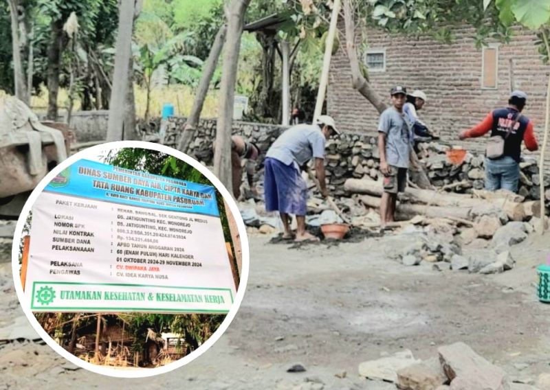 Fakta di lapangan, Rehab Bang/Sal Desa Jatigunting, Campuran Semen dan Pasir diaduk secara manual, karena molennya Rusak  (Dok. Harianjatim.id )