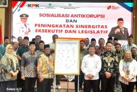 Komitmen bersama, penandatanganan Pakta Integritas, DPRD dan Pemerintah Kabupaten Pasuruan disaksikan oleh KPK RI   (Dok. Harianjatim.id)