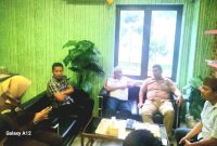 Ketua DPP Ormas GAIB, Habib Yusuf bersama Kepala Seksi Pidana Khusus, Dymas Adji Wibowo, saat Audensi (Dok. Harianjatim.id)