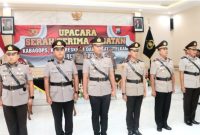 AKBP Jazuli Dani Iriawan, memimpin upacara serah terima jabatan (sertijab) pejabat utama Polres Pasuruan (foto :ist)