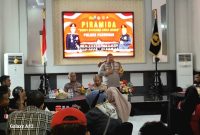 Kapolres Pasuruan, AKBP. Jazuli Dani Iriawan, saat ngopi bareng bersama awak media di Gedung Tribata (Dok. Harianjatim.id)