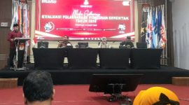 Ketua KPU Kabupaten Pasuruan, Ainul Yaqin, saat berikan sambutanya dalam Media Gathering di Aula Kantor KPU Kabupaten Pasuruan (Dok. Harianjatim.id)