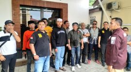 Sejumlah Aktinis atau NGO berkumpul di Balai Warta Polres Pasuruan saat menggelar audensi (Dok.Harianjatim.id)