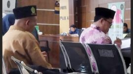 Diduga Oknum Makelar kasus yang bermain di PA Bangil yang sempat tersorot kamera (Dok. Harianjatim.id)
