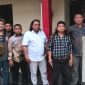 Team Kuasa Hukum BRN, Suhartono SH, Sukardi SH, Firmansyah SH, dan Roy SH, saat dampingi kliennya di depan Unit Pidum Polres Pasuruan (Dok. Harianjatim.id)