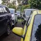 Beberapa unit mobil rental yang diamankan di Polsek Sukorejo pasca insiden bentrokan BRN Vs Oknum SAKERA Desember 2025 (foto: ist)