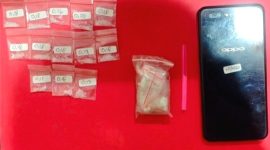 Barang bukti yang diamankan Satresnarkoba Polres Pasuruan, 13 poket sabu seberat19,539 gram (foto : ist)
