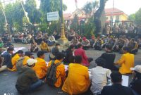 Aksi Demo BEM Pasuruan Raya di depan Mapolres Pasuruan, Menuntut Propam Polda Jatim Transparan Tangani Kasus Kematian Widi (Dok.Harianjatim.id) 