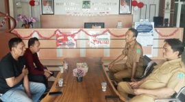 Ketua DPD Jatim LSM Penjara Indonesia Zainul Abidin SH saat koordinasi ke Inspektorat Kabupaten Pasuruan Terkait Dugaan Tindak Pidana Korupsi Desa Bakalan dan Karangmenggah. ( Dok. Harianjatim.id) 