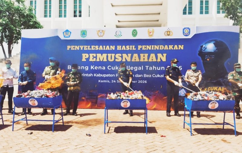 Selamatkan Potensi Kerugian Negara Rp. 4,6 M, Jajaran Forkopimda Pasuruan dan Bea Cukai, Musnahkan 11,7 Ton Barang Kena Cukai Ilegal (Dok.harianjatim.id) 