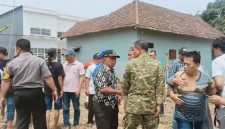 Identifikasi BPN Kabupaten Pasuruan Batal, Keluarga Ahli waris dan pendukung Pemdes Bulusari terlibat bentrok di lokasi Prasasti Cunggrang (Dok.harianjatim.id) 