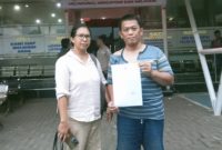 YS (46 tahun) didampingi Kuasa hukumnya Herlin Rachmawati SH. melaporkan kasus dugaan penganiayaan yang menimpa dirinya ke Polres Pasuruan (Dok.harianjatim.id) 